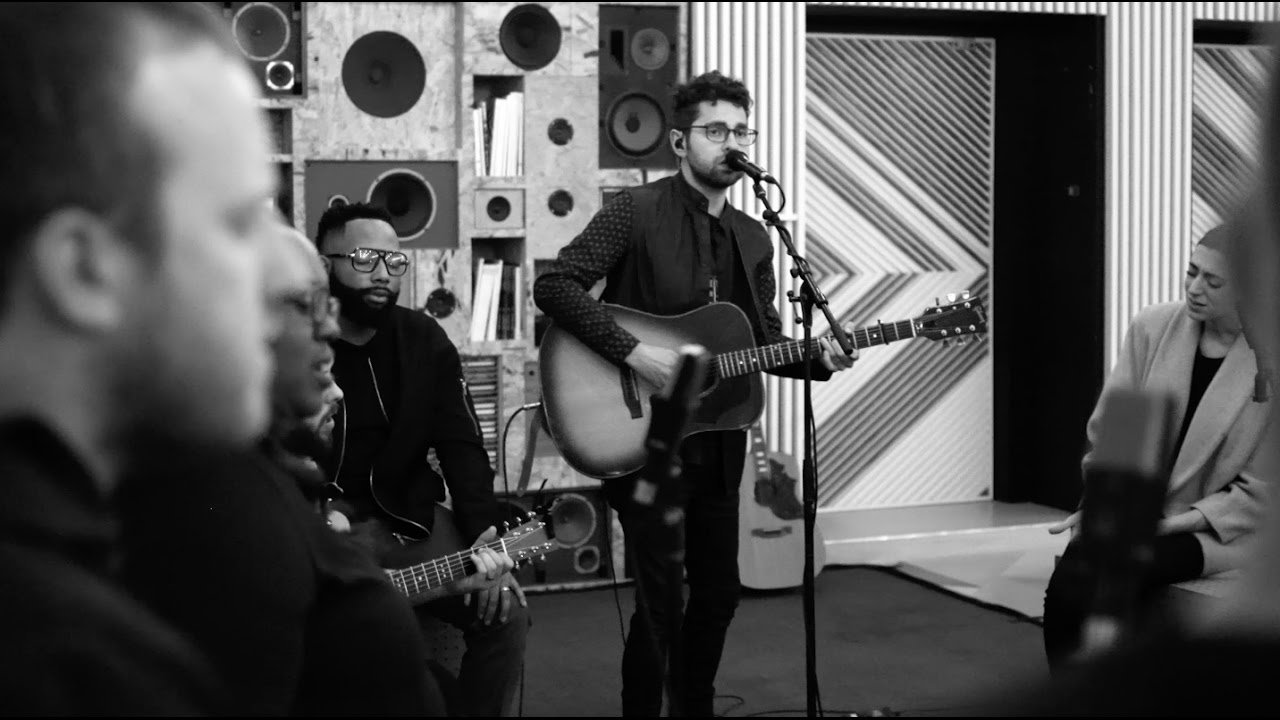 Frontiers - Acoustic Sessions Live From Chicago